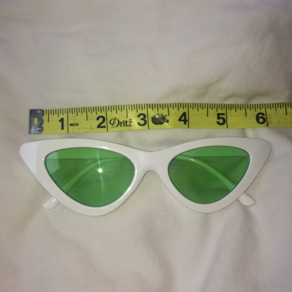 Cat Eyes Fashion Sunglasses *NEW* - Picture 6 of 6